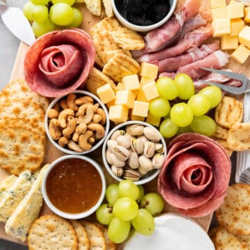 Easy Charcuterie Board Recipe