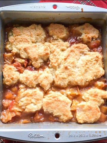 Homemade Peach Cobbler