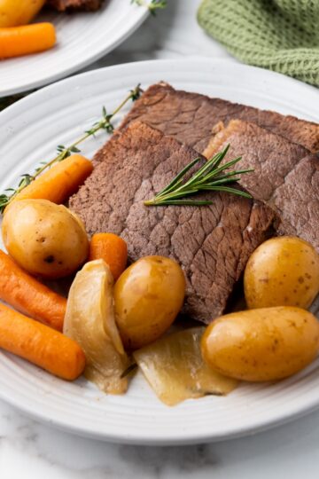 slow cooker pot roast