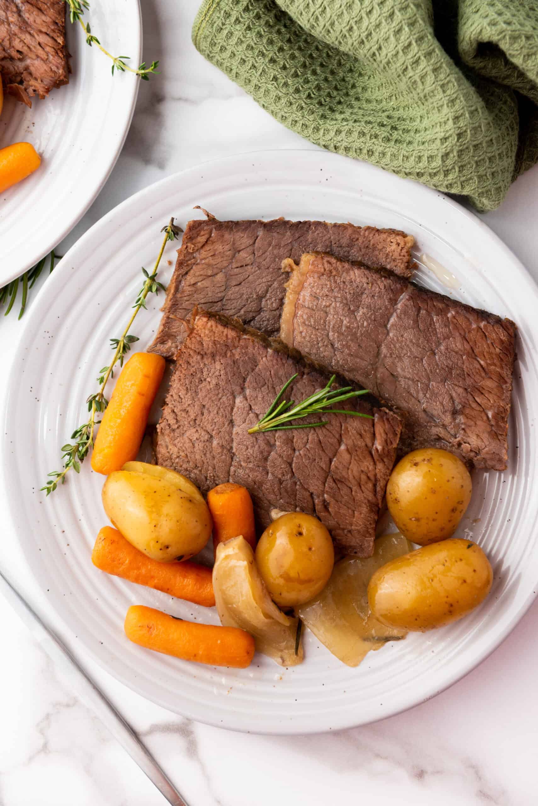 slow cooker pot roast with carrots and potatoes