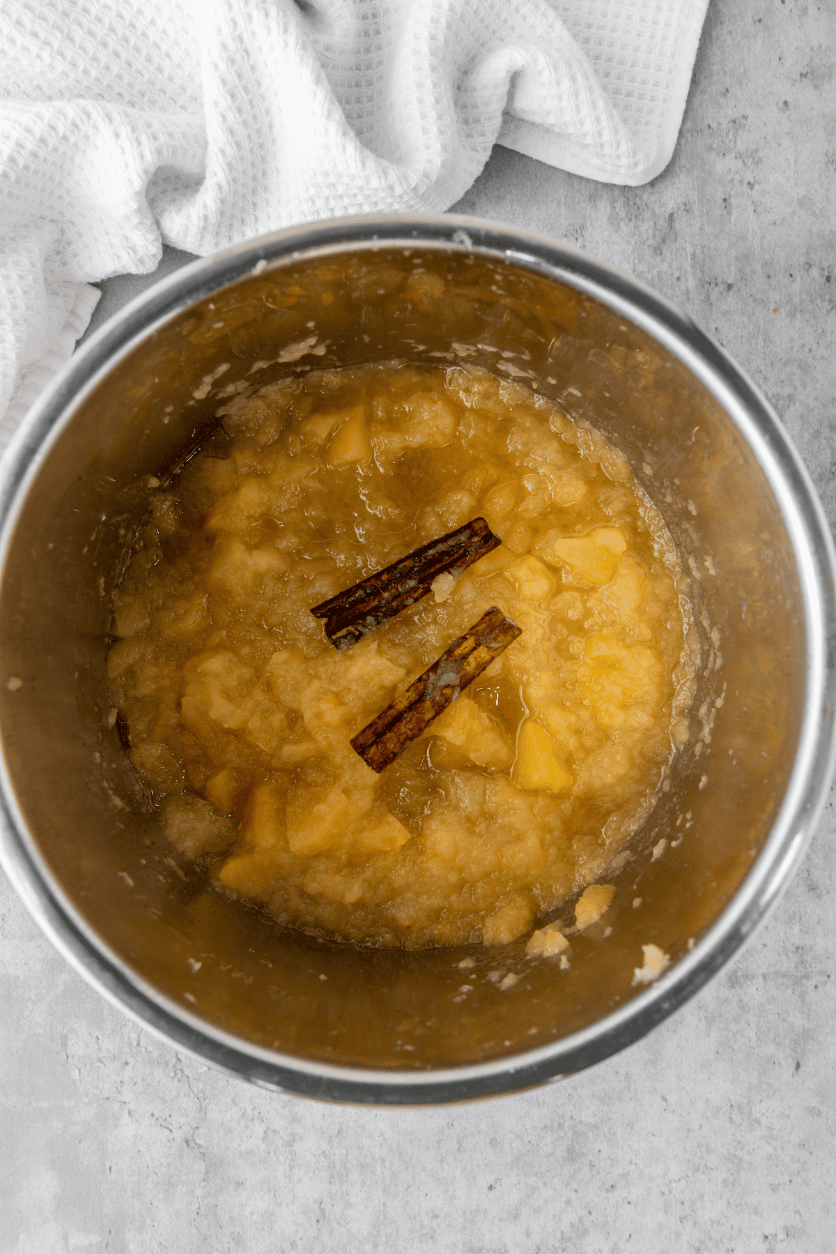 cooked applesauce in instant pot